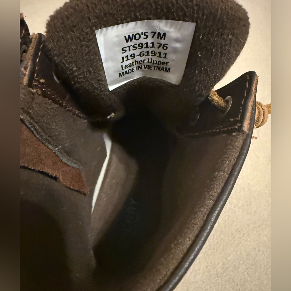 Sperry Women’s Duck Boots - Picture 4 of 4